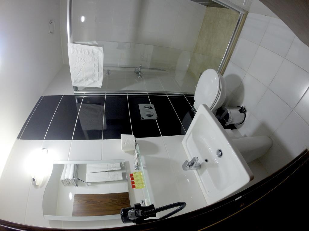Lal Hotel Istanbul Bagian luar foto