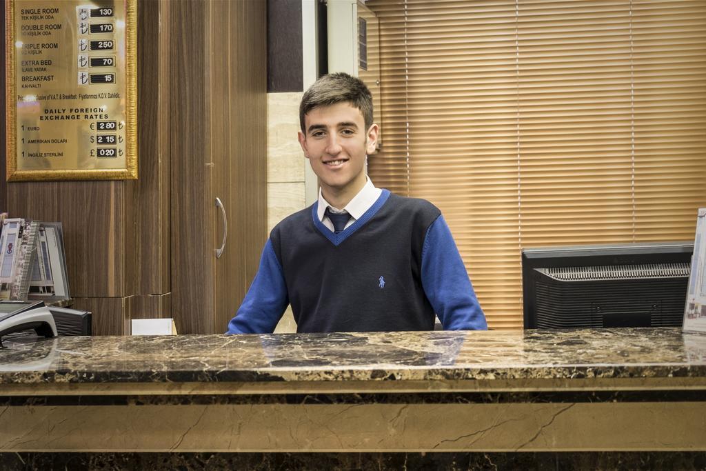 Lal Hotel Istanbul Bagian luar foto