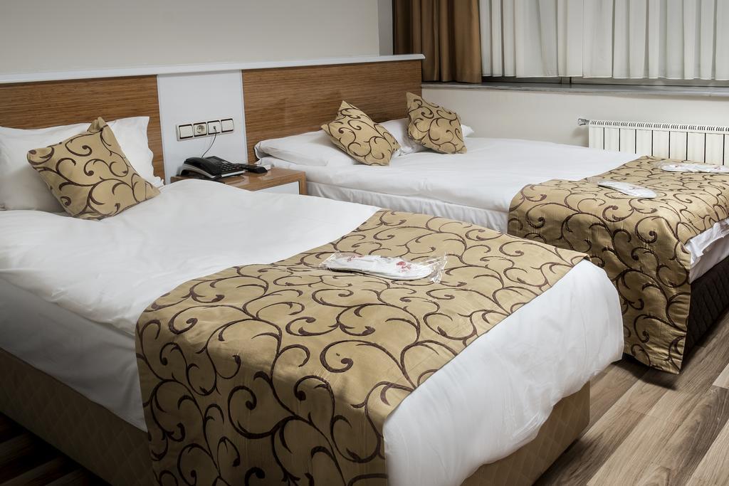 Lal Hotel Istanbul Bagian luar foto