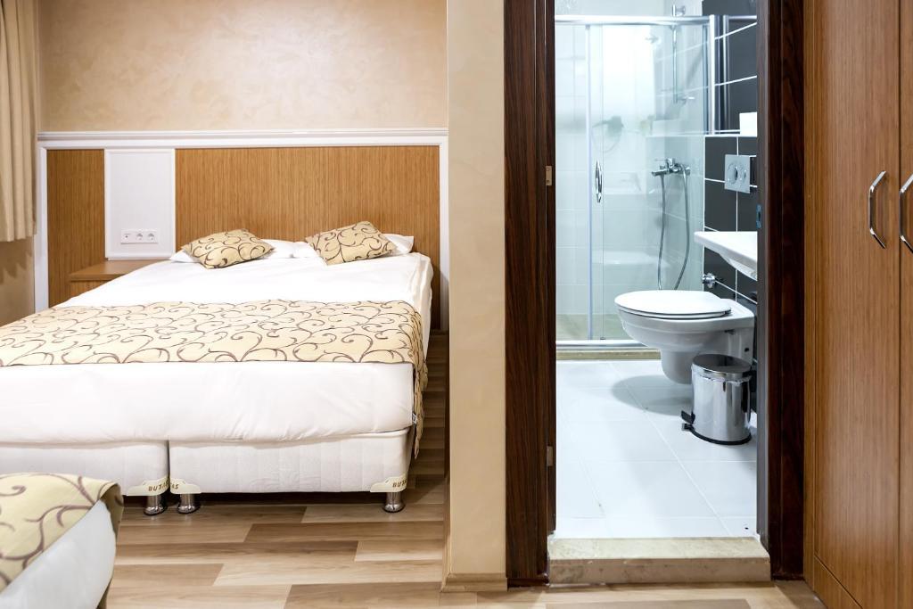 Lal Hotel Istanbul Bagian luar foto